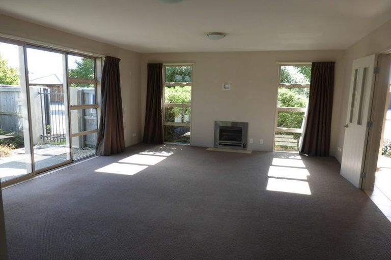 Photo of property in 10 Cognac Drive, Yaldhurst, Christchurch, 8042