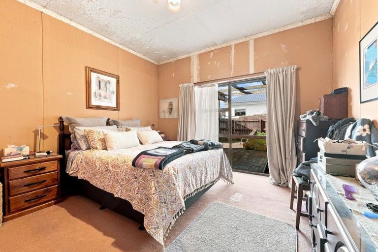 Photo of property in 55 Royal Crescent, Saint Kilda, Dunedin, 9012