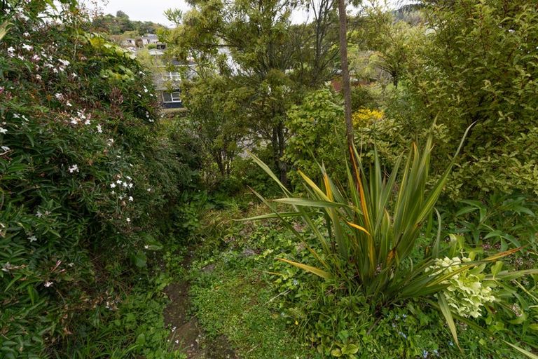 Photo of property in 115 Oriel Avenue, Tawa, Wellington, 5028