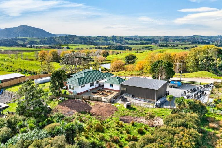 Photo of property in 161 Ranganui Road, Kaiwaka, 0573
