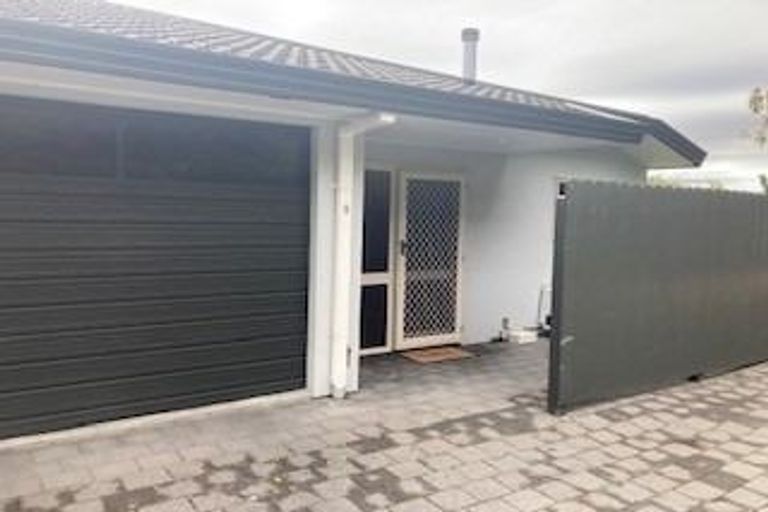 Photo of property in 8a Radnor Street, Hamilton Central, Hamilton, 3204