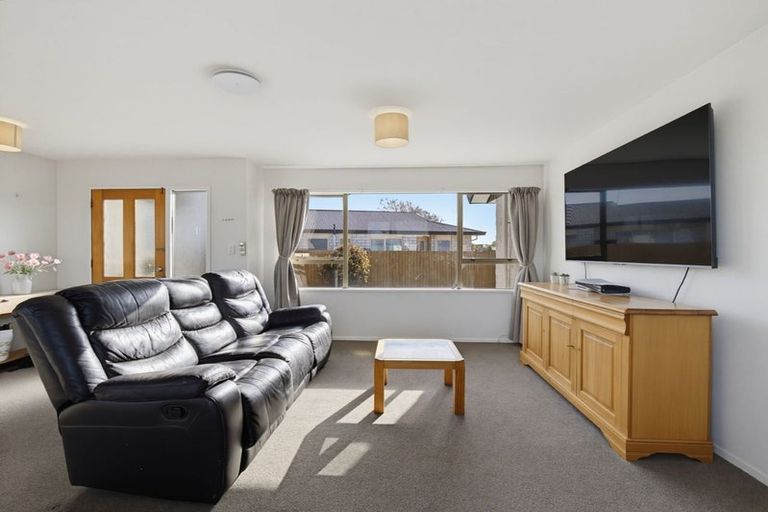 Photo of property in 45 Ashwood Street, Parklands, Christchurch, 8083