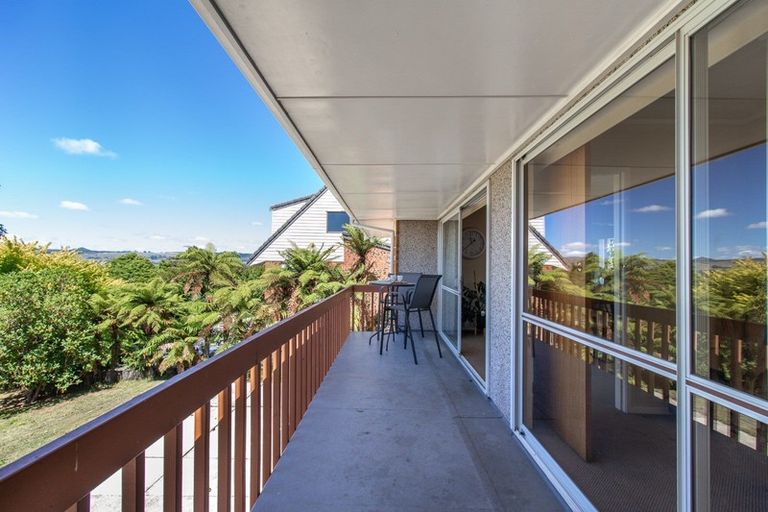 Photo of property in 47 Grand Vue Road, Kawaha Point, Rotorua, 3010