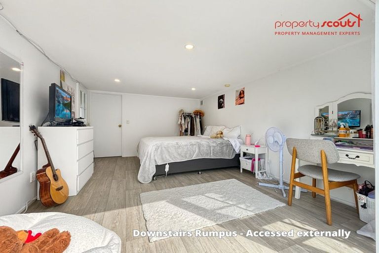 Photo of property in 80 Braemar Road, Castor Bay, Auckland, 0620