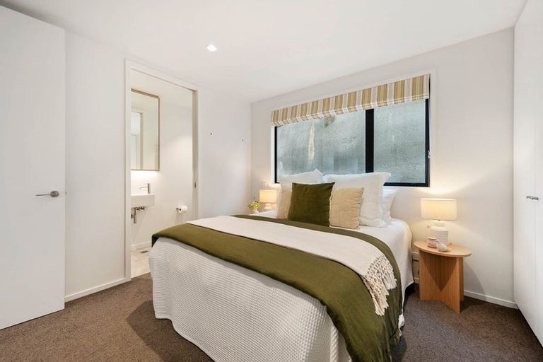 Photo of property in 25 Erica Pabst Way, Island Bay, Wellington, 6023