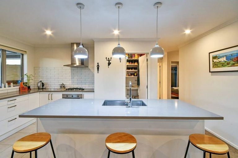 Photo of property in 12 Theobald Street, Pokeno, 2402