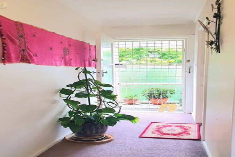 Photo of property in 1/19 Ti Rakau Drive, Pakuranga, Auckland, 2010