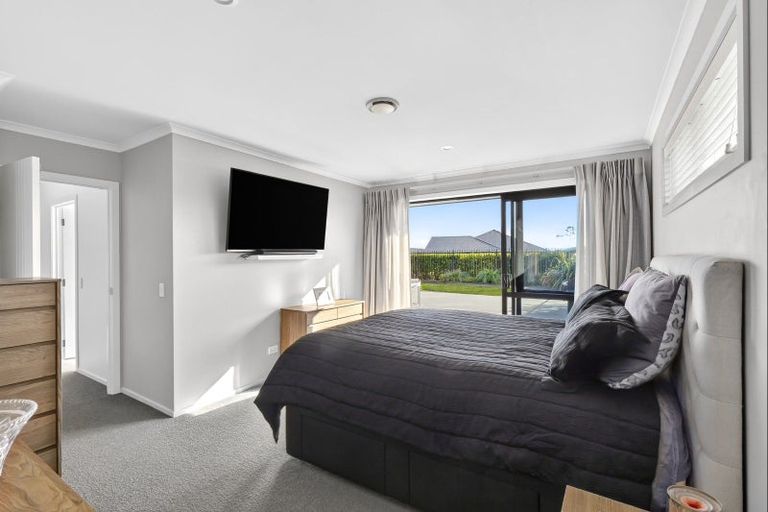 Photo of property in 14 Huntaway Close, Stoke, Nelson, 7011