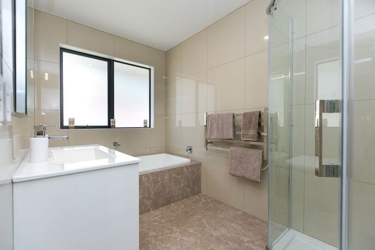 Photo of property in 4 Ellesmere Avenue, Bell Block, New Plymouth, 4312