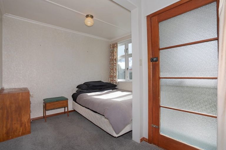 Photo of property in 18 Hammond Street, Marton, 4710