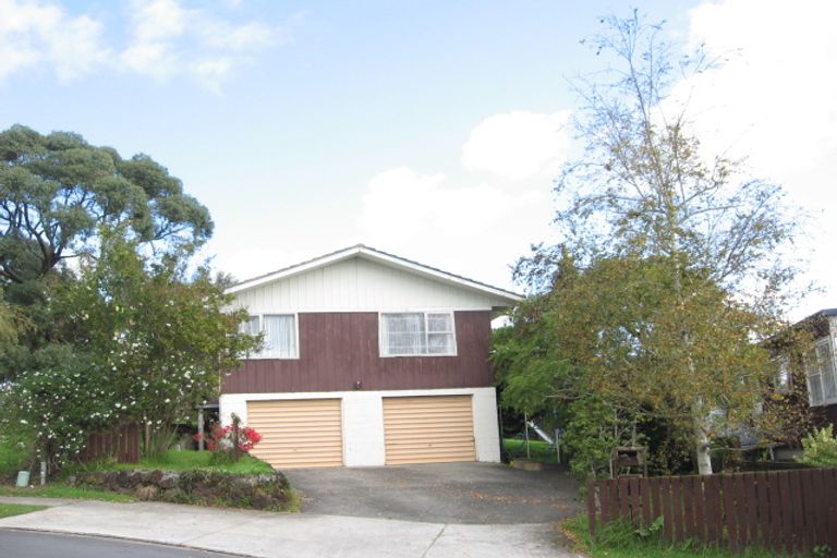 Photo of property in 5 Cobana Place, Pakuranga Heights, Auckland, 2010