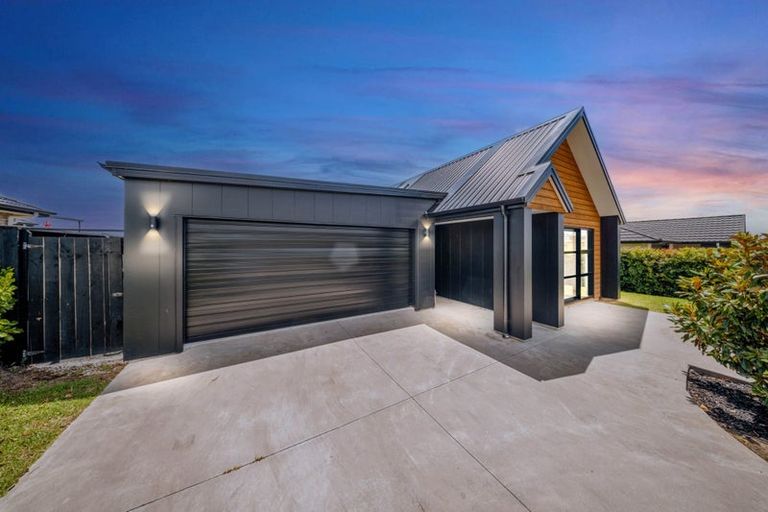 Photo of property in 63 Te Paea Avenue, Paerata, 2124