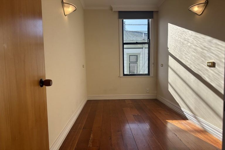 Photo of property in 98a Northland Road, Northland, Wellington, 6012