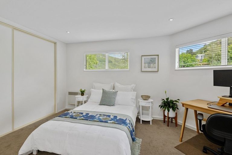 Photo of property in 15 Fineran Lane, Cashmere, Christchurch, 8022