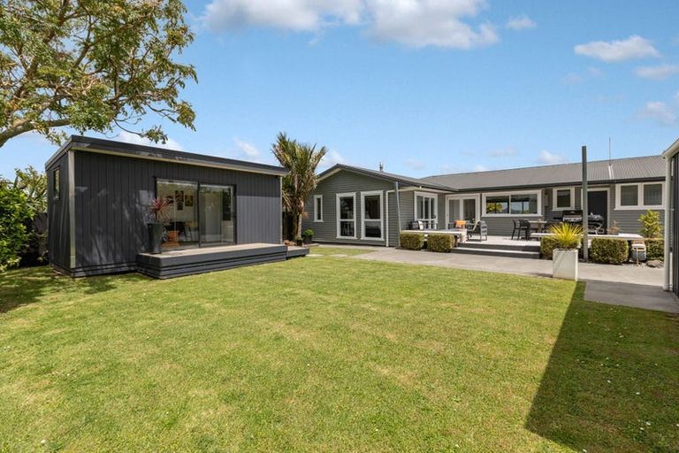 Photo of property in 98 Cartwright Road, Onerahi, Whangarei, 0110