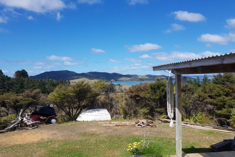 Photo of property in 648 Whangaruru North Road, Whangaruru, Russell, 0184