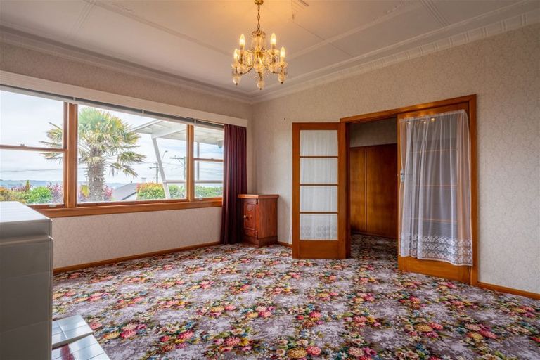 Photo of property in 19 Tamar Street, South Hill, Oamaru, 9400