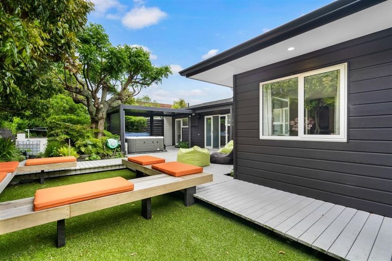 Photo of property in 22 Tercel Place, Sunnyhills, Auckland, 2010