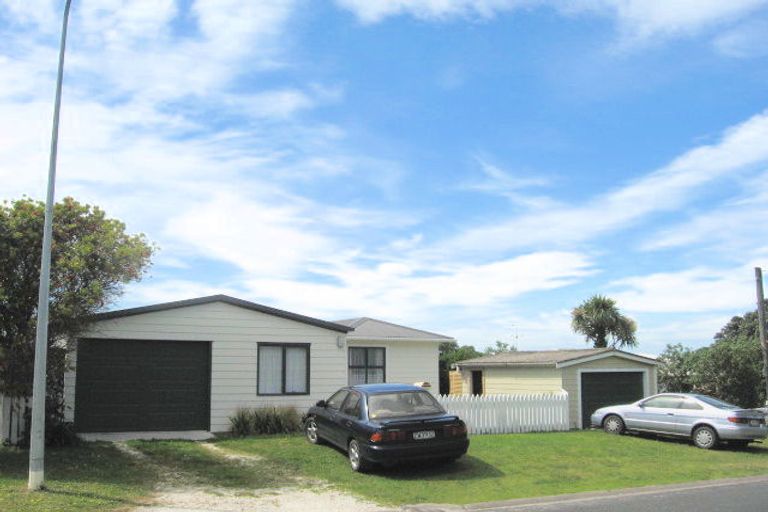 Photo of property in 16 Pare Street, Wainui, Gisborne, 4010