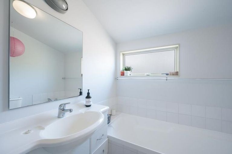 Photo of property in 2 Lancewood Way, The Wood, Nelson, 7010