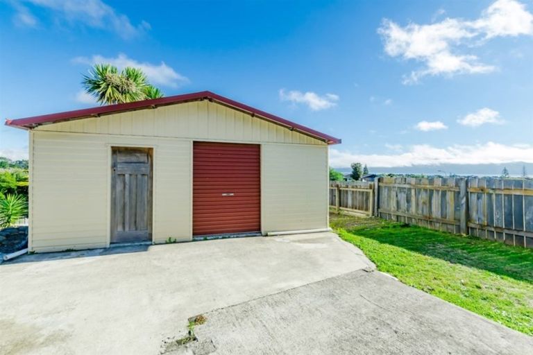 Photo of property in 13 Trig Hill Terrace, Waikanae Beach, Waikanae, 5036