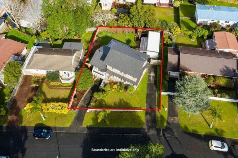 Photo of property in 54 Normanton Street, Glenfield, Auckland, 0629