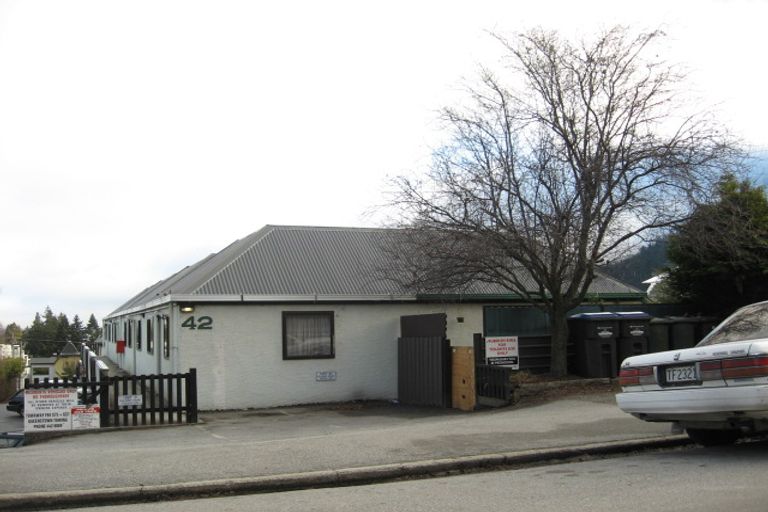 Photo of property in 6/42 Hallenstein Street, Queenstown, 9300