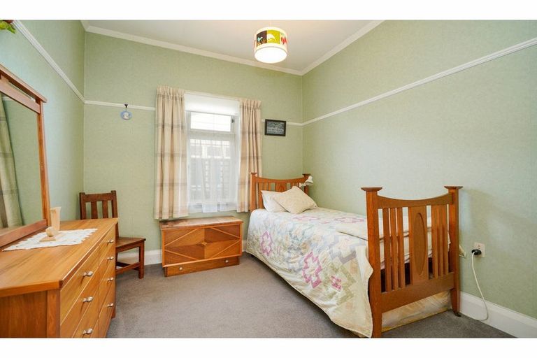 Photo of property in 169 Morton Street, Strathern, Invercargill, 9812