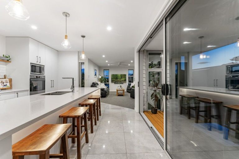 Photo of property in 30 Kuru Place, Papamoa, 3118