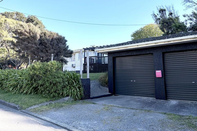Photo of property in 125 Ironside Road, Johnsonville, Wellington, 6037