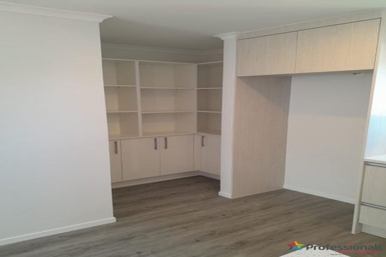 Photo of property in 10d White Road, Manurewa, Auckland, 2102