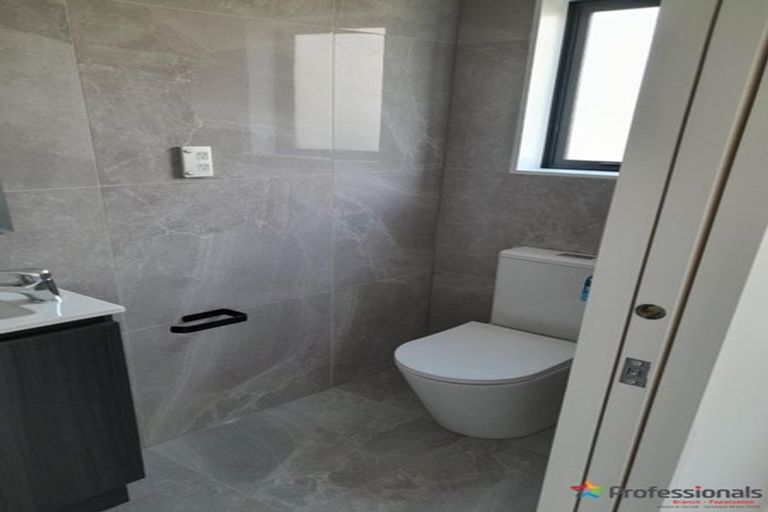 Photo of property in 10d White Road, Manurewa, Auckland, 2102