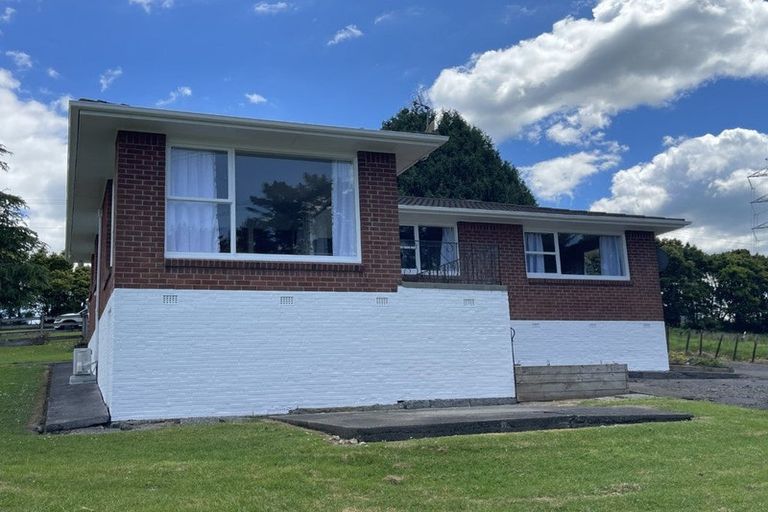 Photo of property in 106 Nixon Road, Taupaki, Henderson, 0782