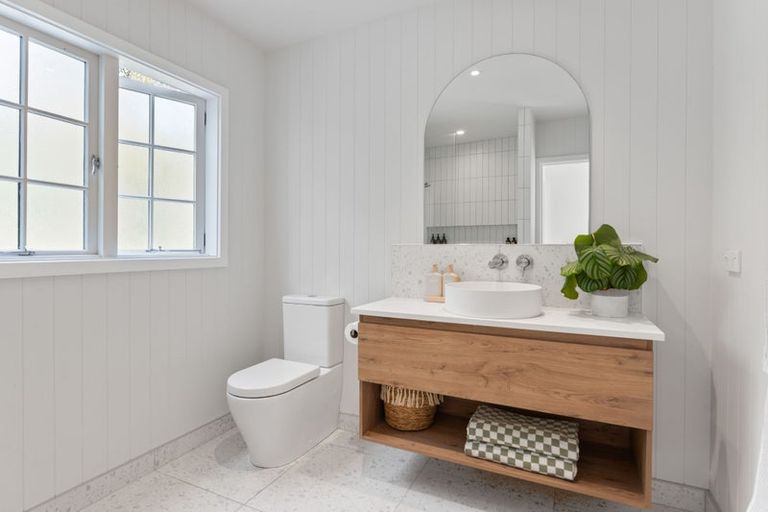 Photo of property in 50 Huia Street, Waikanae, 5036