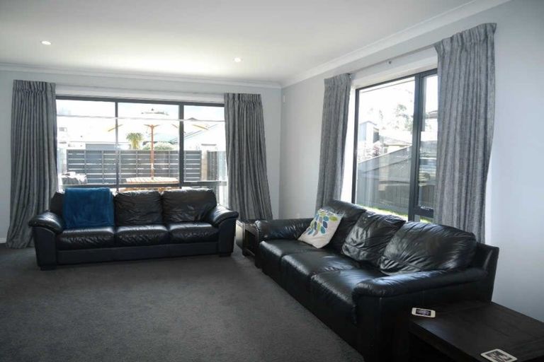 Photo of property in 41 San Priamo Place, Paraparaumu Beach, Paraparaumu, 5032