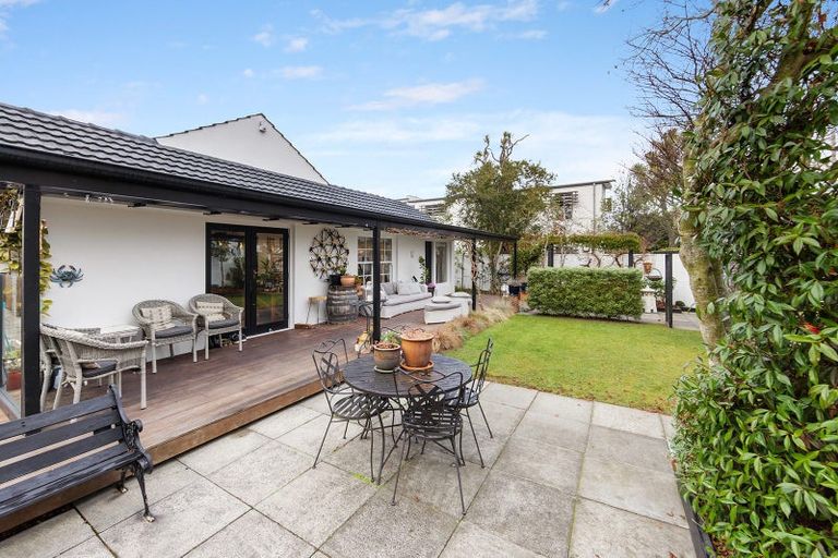 Photo of property in 1/148 Leinster Road, Merivale, Christchurch, 8014