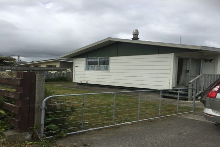 Photo of property in 93 Rangiuru Road, Otaki Beach, Otaki, 5512