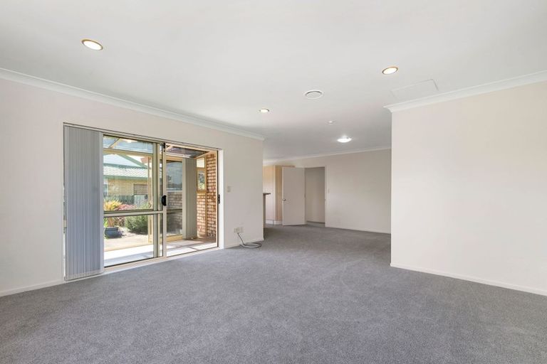 Photo of property in 4b Hoyte Place, Pukehangi, Rotorua, 3015