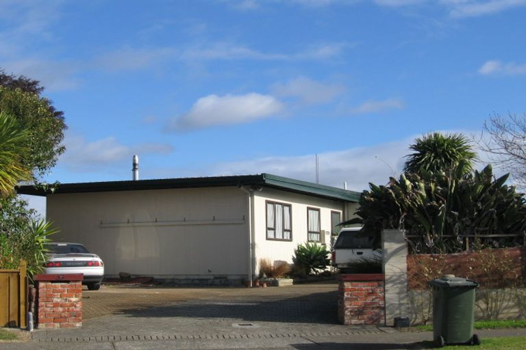 Photo of property in 33 Duckworth Crescent, Greenmeadows, Napier, 4112