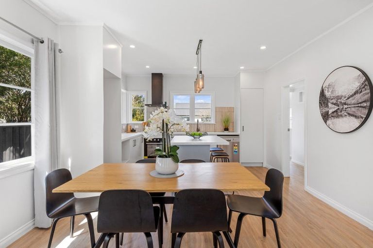 Photo of property in 44 Palmer Crescent, Silverstream, Upper Hutt, 5019