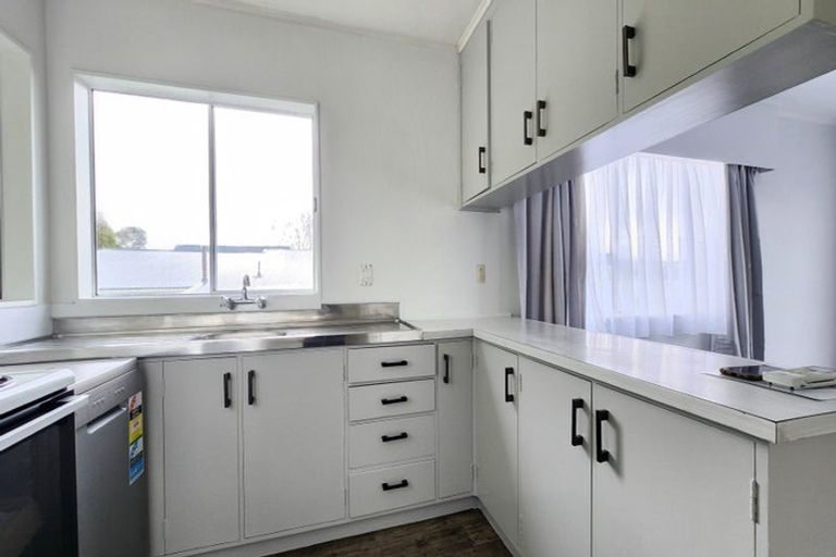 Photo of property in 30b Truscott Avenue, Johnsonville, Wellington, 6037