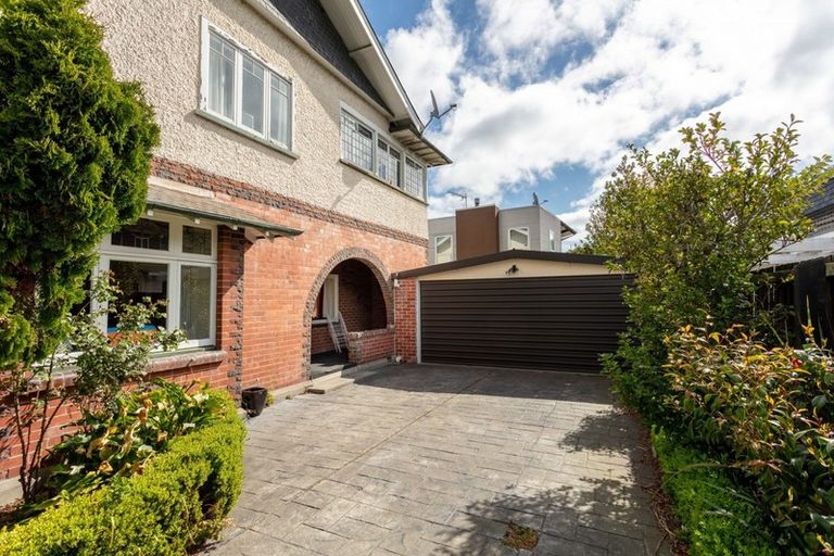 Photo of property in 23 Straven Road, Riccarton, Christchurch, 8011