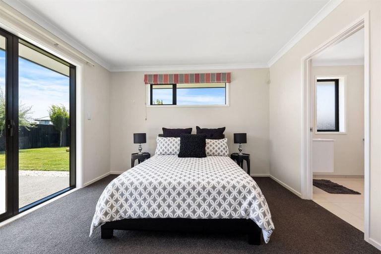 Photo of property in 40 Parklea Avenue, Halswell, Christchurch, 8025
