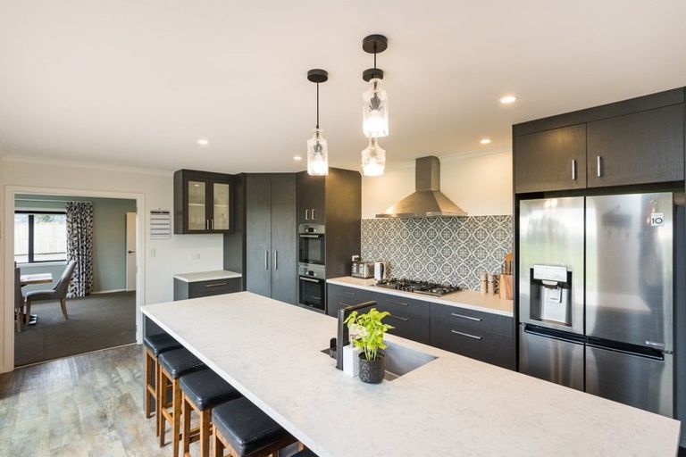 Photo of property in 52 Centre Road, Aokautere, Palmerston North, 4471