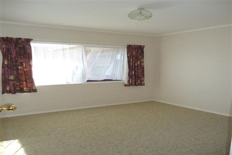 Photo of property in 1/1 Carriage Close, Northpark, Auckland, 2013