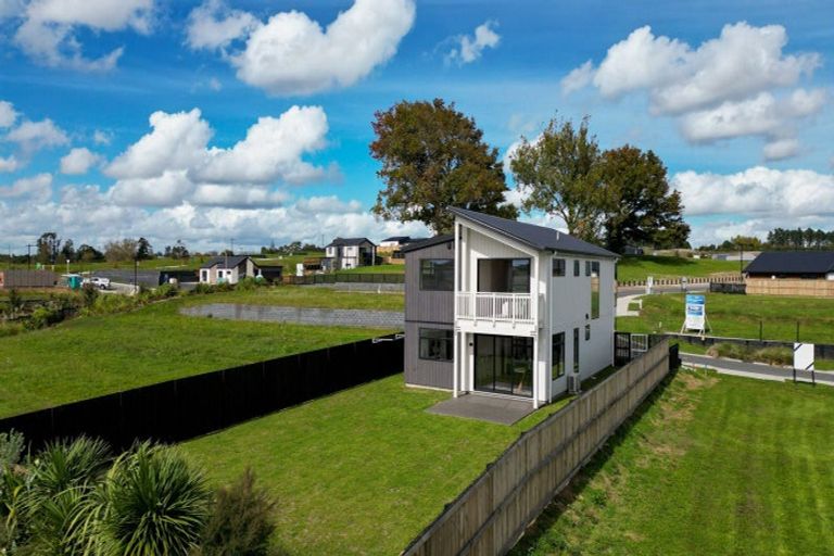 Photo of property in 20 Halo Green, Peacocke, 3206