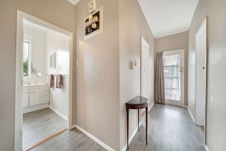 Photo of property in 23 Main Road, Owaka, 9535