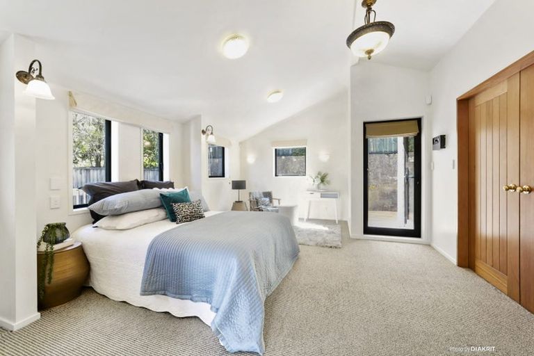 Photo of property in 98c Northland Road, Northland, Wellington, 6012