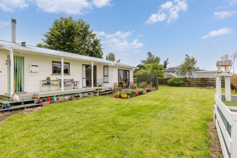 Photo of property in 11 Huxley Street, Pahiatua, 4910