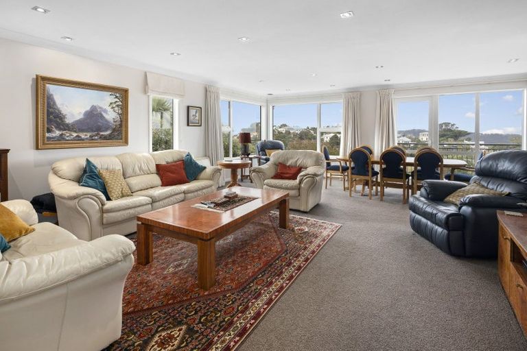 Photo of property in 7 Mertoun Terrace, Highbury, Wellington, 6012